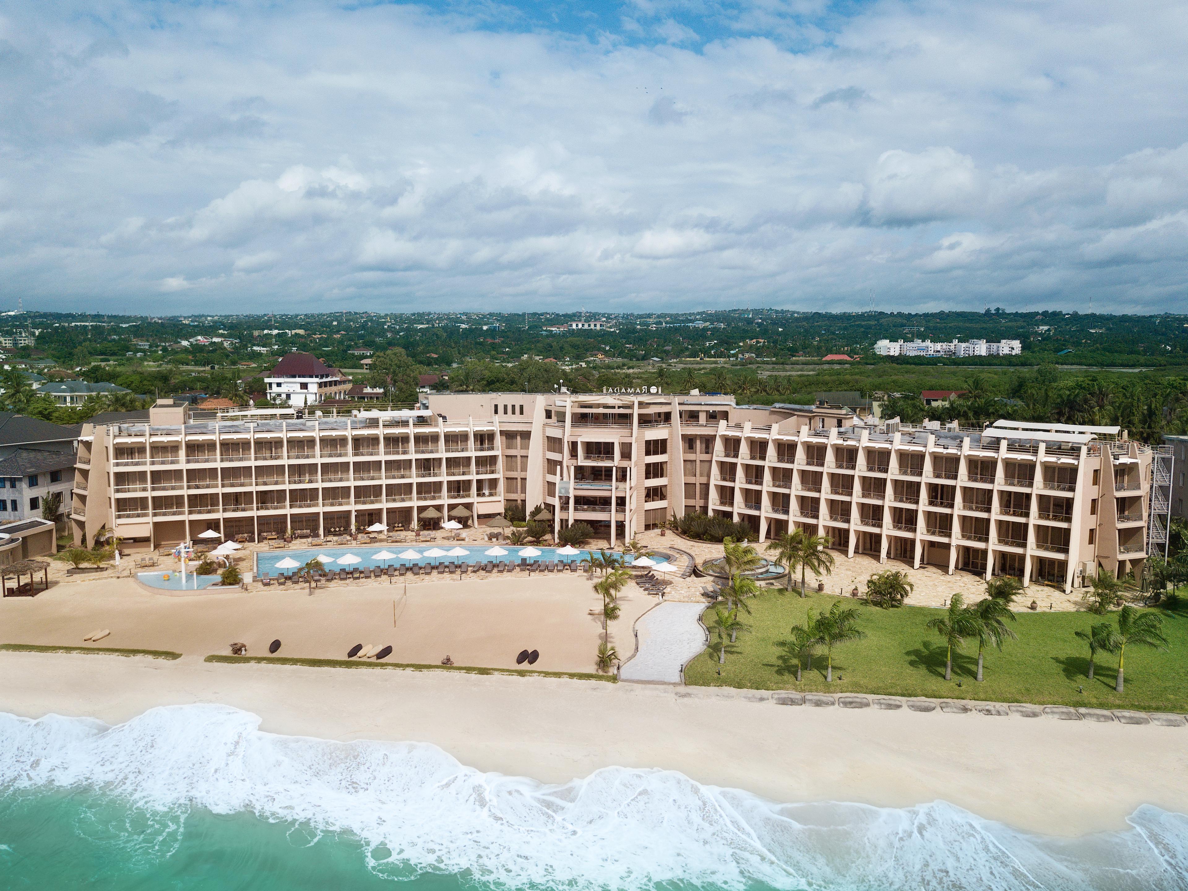 Ramada Resort By Wyndham דאר א-סאלאם מראה חיצוני תמונה