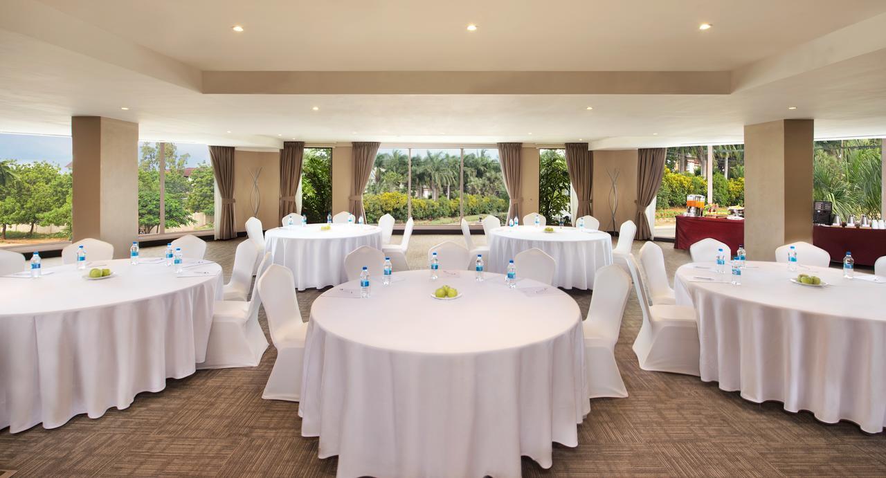 Ramada Resort By Wyndham דאר א-סאלאם מראה חיצוני תמונה